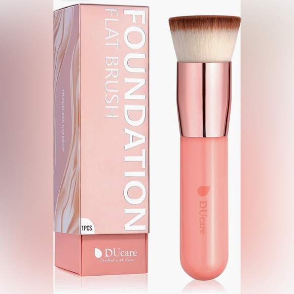 NIB Lot Deal 3 for $11 DUCARE Foundation Flat Brushes - Picture 4 of 10